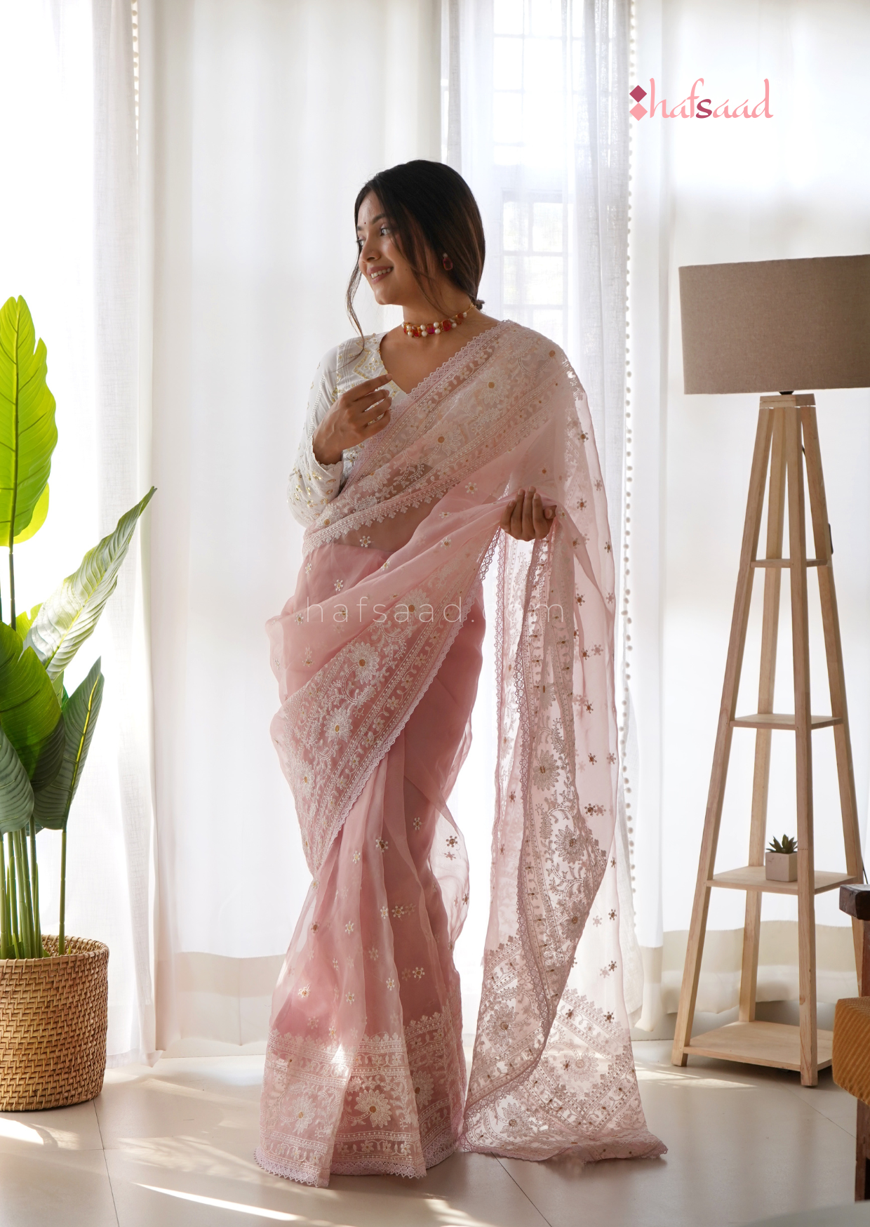 Chikankari Sarees - Buy Designer Chikankari Sarees Online | Taneira