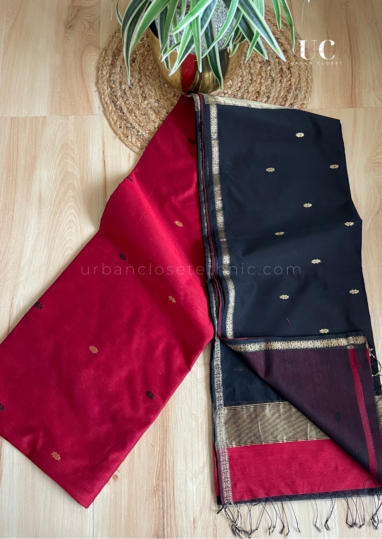 Khadhal- Maheshwari silk cotton saree