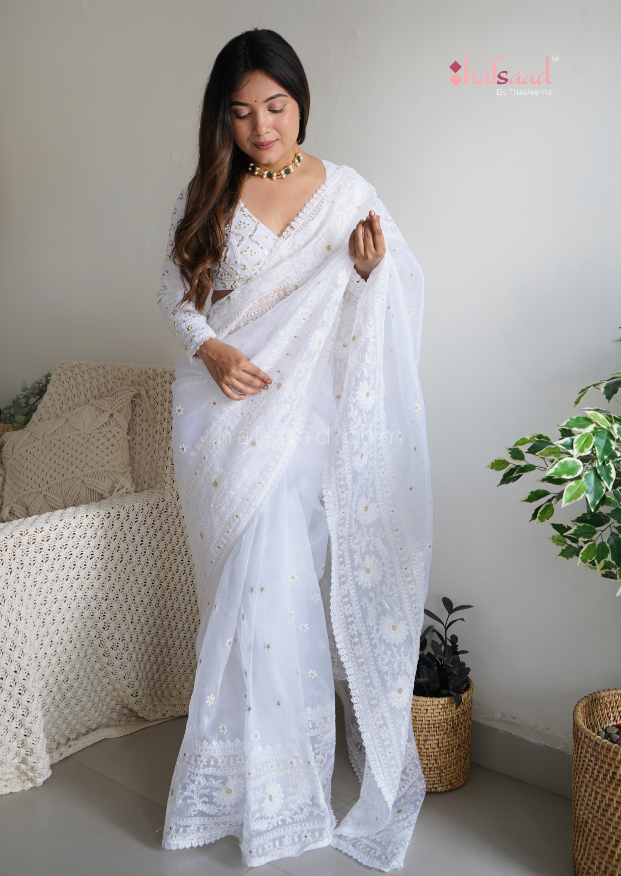 Shop Off White Faux Georgette Chikankari Embroidered Saree Party Wear  Online at Best Price | Cbazaar