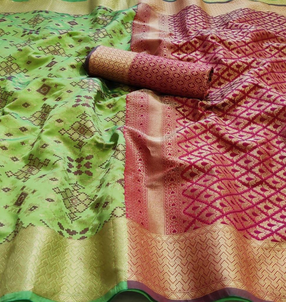 GALLORIES-Soft Silk Saree